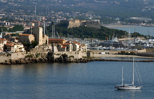 Antibes: old town and port