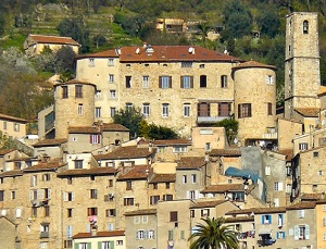 Location saisonnière dans le village de Bar sur Loup