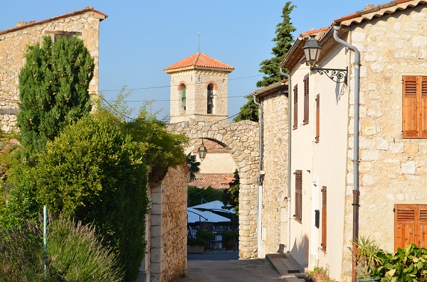 View on Cabris and restored houses