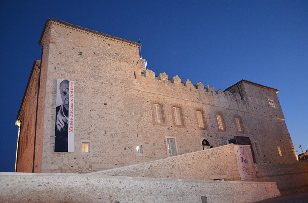 Le château Grimaldi et le musée Picasso d'Antibes