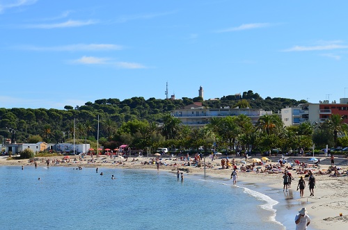 Plage à Antibes proche de la Salis