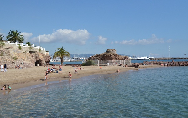 Plage de la Raguette à Mandelieu