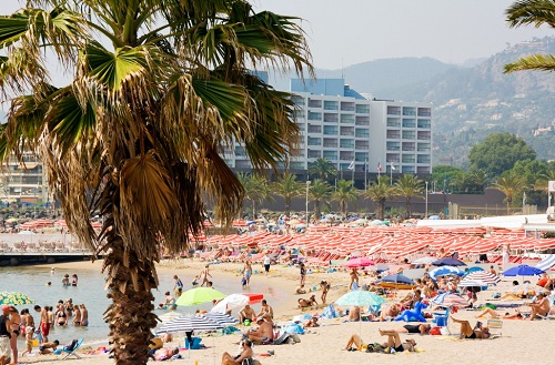 Plage de sable à Mandelieu la Napoule